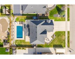 1096 CHARLOTTE CRESCENT - 4