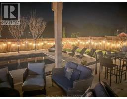 1096 CHARLOTTE CRESCENT - 43