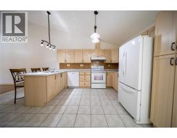 1511 CHATEAU AVENUE - 10