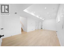 754 SOUTH PACIFIC AVENUE - 23