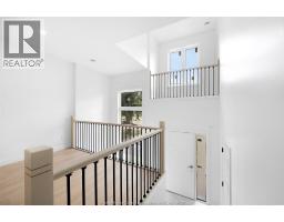 754 SOUTH PACIFIC AVENUE - 7