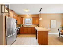 15 OAKGROVE LANE - 12