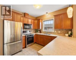15 OAKGROVE LANE - 13