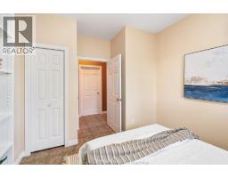 15 OAKGROVE LANE - 20