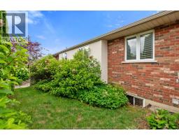 15 OAKGROVE LANE - 37