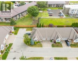 15 OAKGROVE LANE - 41