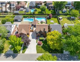 2226 Gladstone Avenue - 4