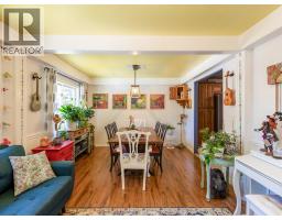 576 RICHMOND STREET - 27