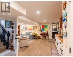 576 RICHMOND STREET - 34