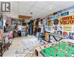 576 RICHMOND STREET - 45