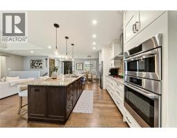 625 ROSELAND DRIVE South - 12