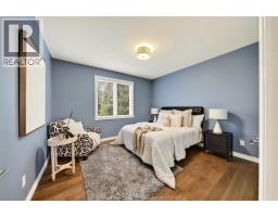 625 ROSELAND DRIVE South - 17