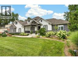 625 ROSELAND DRIVE South - 2