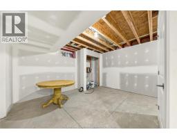 625 ROSELAND DRIVE South - 37