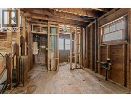 3056 Alexander AVENUE - 11