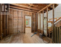 3056 Alexander AVENUE - 13