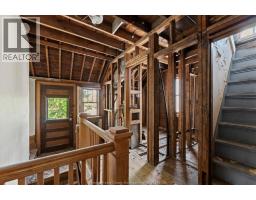 3056 Alexander AVENUE - 21