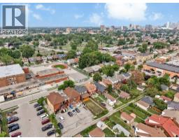 1362 ELSMERE - 34