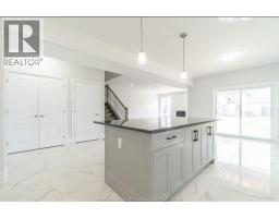 189 WHELAN DRIVE - 7