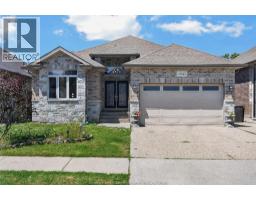 3945 ZANZIBAR CRESCENT - 4