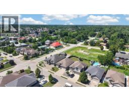 3945 ZANZIBAR CRESCENT - 48