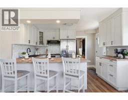 8 ST. CLAIR STREET - 1