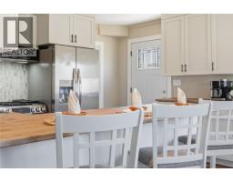 8 ST. CLAIR STREET - 11
