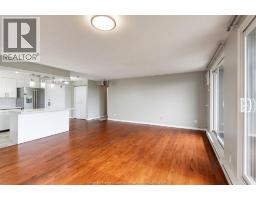 3936 WYANDOTTE STREET UnitNo. 805 - 18