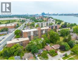 3936 WYANDOTTE STREET UnitNo. 805 - 3