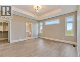 121 HAZEL CRESCENT - 15