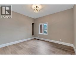 121 HAZEL CRESCENT - 21