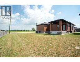 121 HAZEL CRESCENT - 31