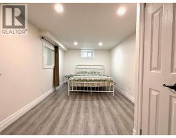 1116 WYANDOTTE East - 29