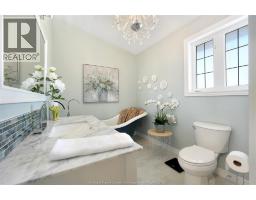 2 QUEEN S HILL CRESCENT - 18
