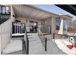 2 QUEEN S HILL CRESCENT - 31