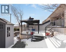 2 QUEEN S HILL CRESCENT - 32