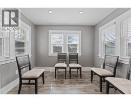 4590 WALKER ROAD - 14