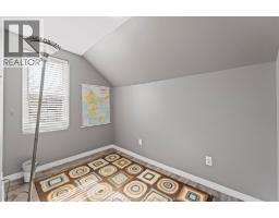 4590 WALKER ROAD - 20
