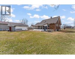 4590 WALKER ROAD - 27