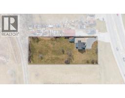 4590 WALKER ROAD - 31
