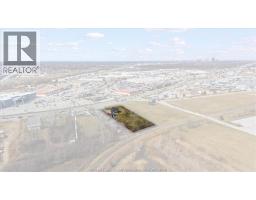 4590 WALKER ROAD - 43