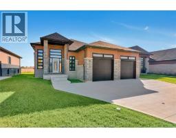 112 HAZEL CRESCENT - 1
