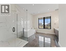 16 YORK BOULEVARD - 25