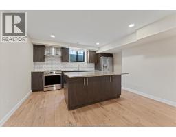 16 YORK BOULEVARD - 37