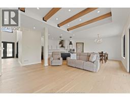 16 YORK BOULEVARD - 7