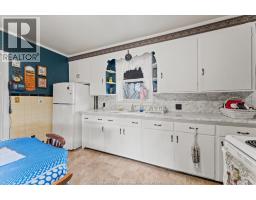 121 DIVISION STREET South - 12