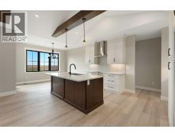 2524 MAYFAIR - 12