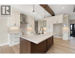 2524 MAYFAIR - 14