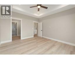 2524 MAYFAIR - 22