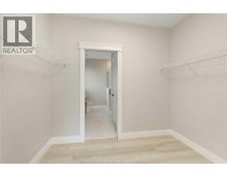 2524 MAYFAIR - 23